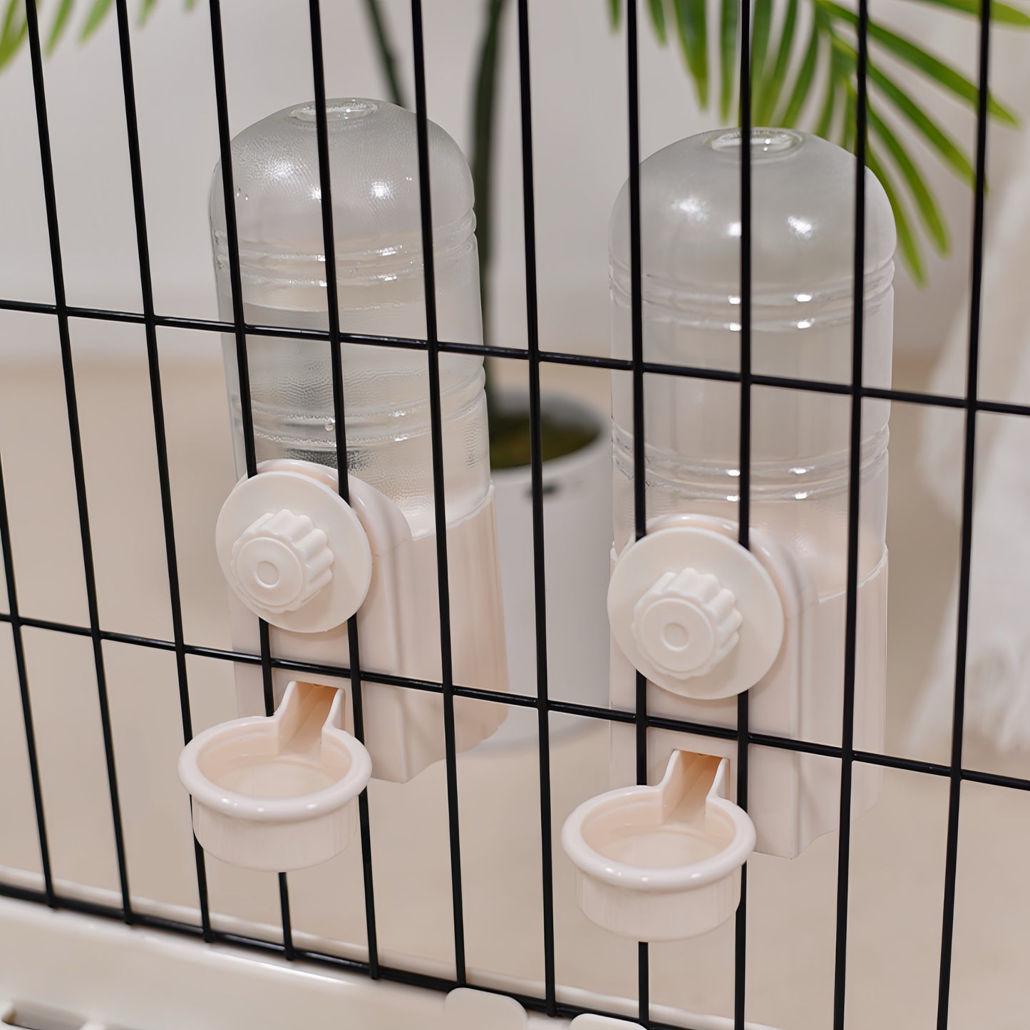 HandyMite ウサギ 給水器 700ml大容量 うさぎ 水飲みボトル 自動给水 ケージ取り付け可能 うさぎ 水 簡単お手入れ うさぎ 水飲み